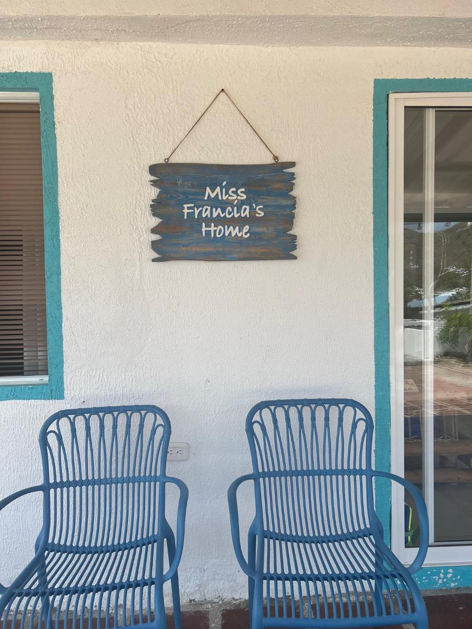 Hotel Miss Francias Home Santa Catalina Island Exterior photo